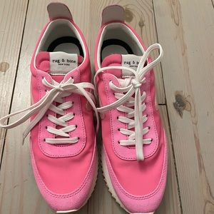 Rag and Bone retro Runner NWOT never worn!!!!